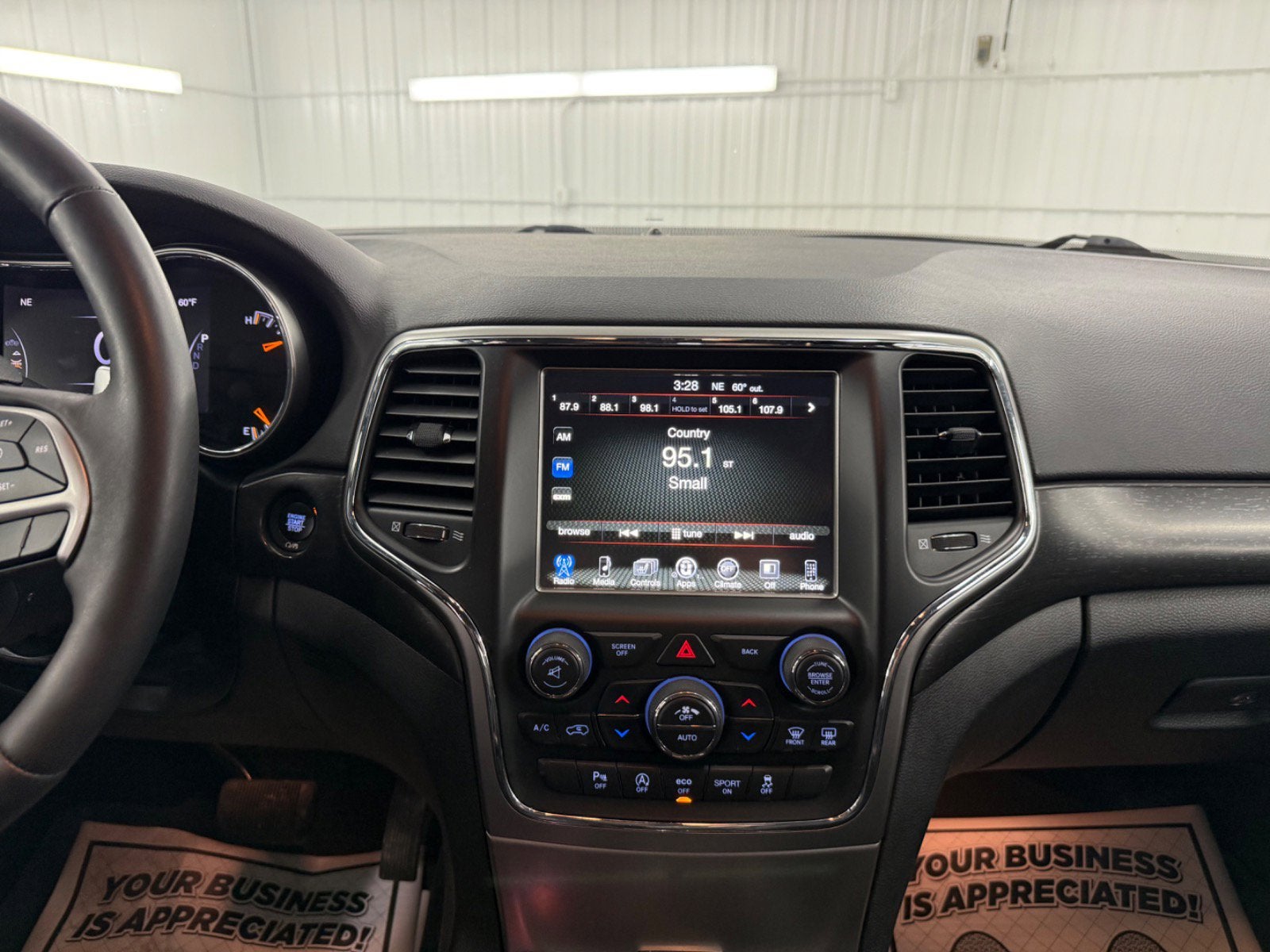 2017 Jeep Grand Cherokee Altitude