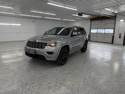 2017 Jeep Grand Cherokee Altitude