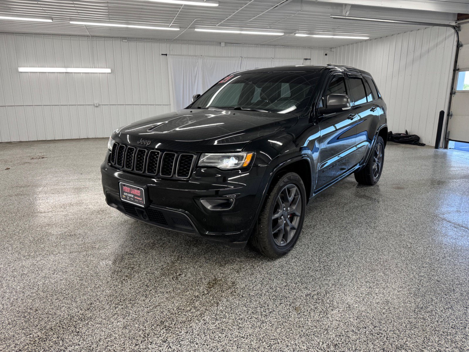 2021 Jeep Grand Cherokee 80th Anniversary