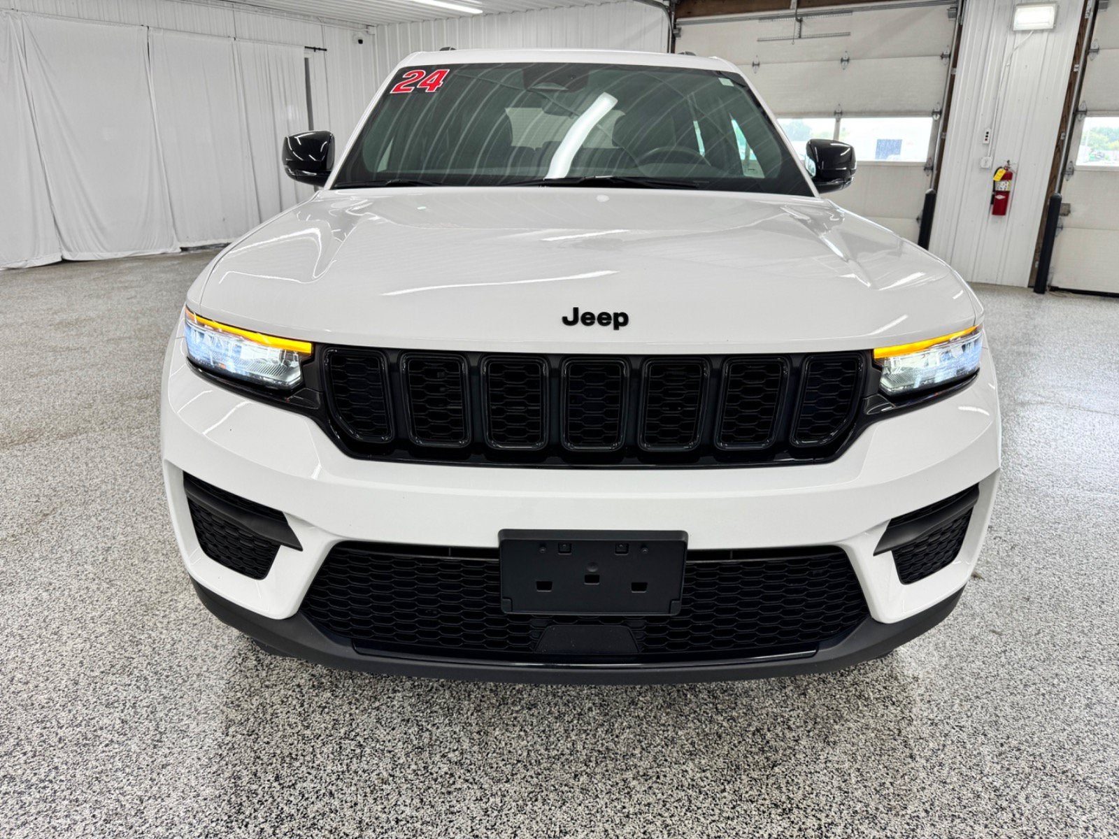 2024 Jeep Grand Cherokee Altitude