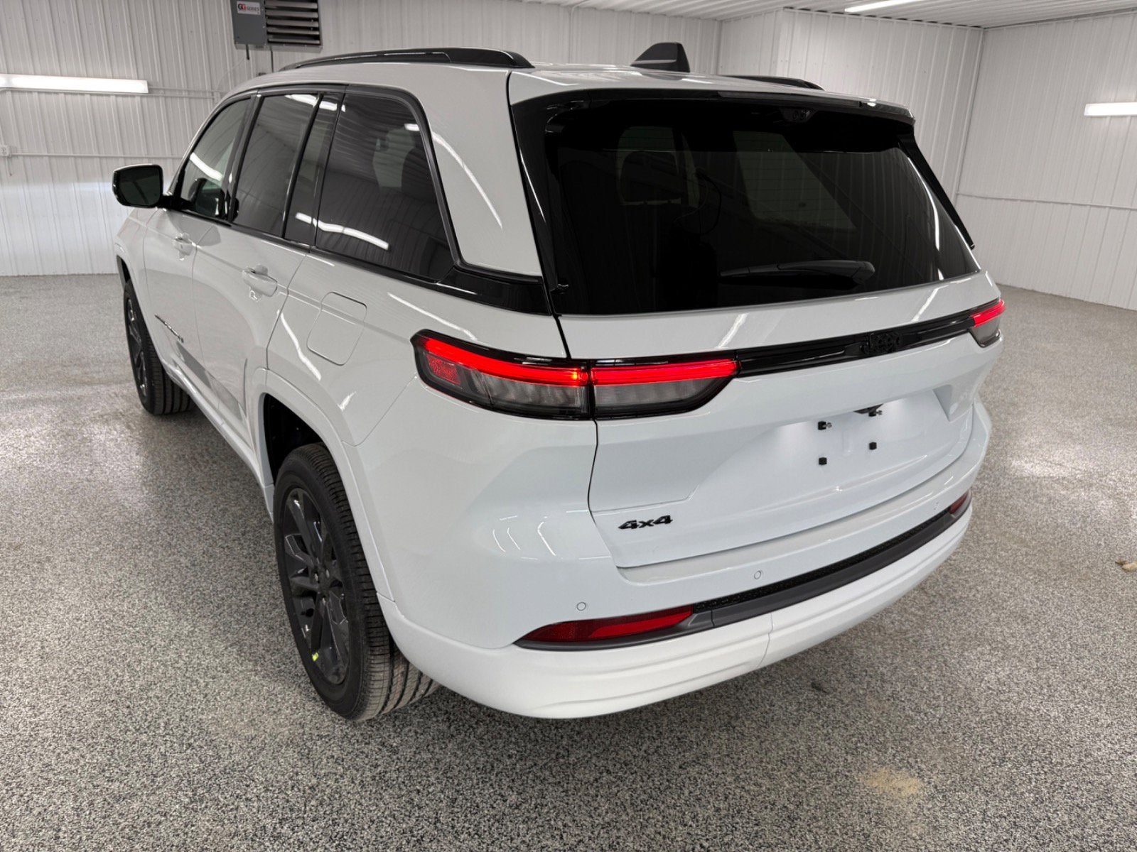 2026 Jeep Grand Cherokee Limited Reserve