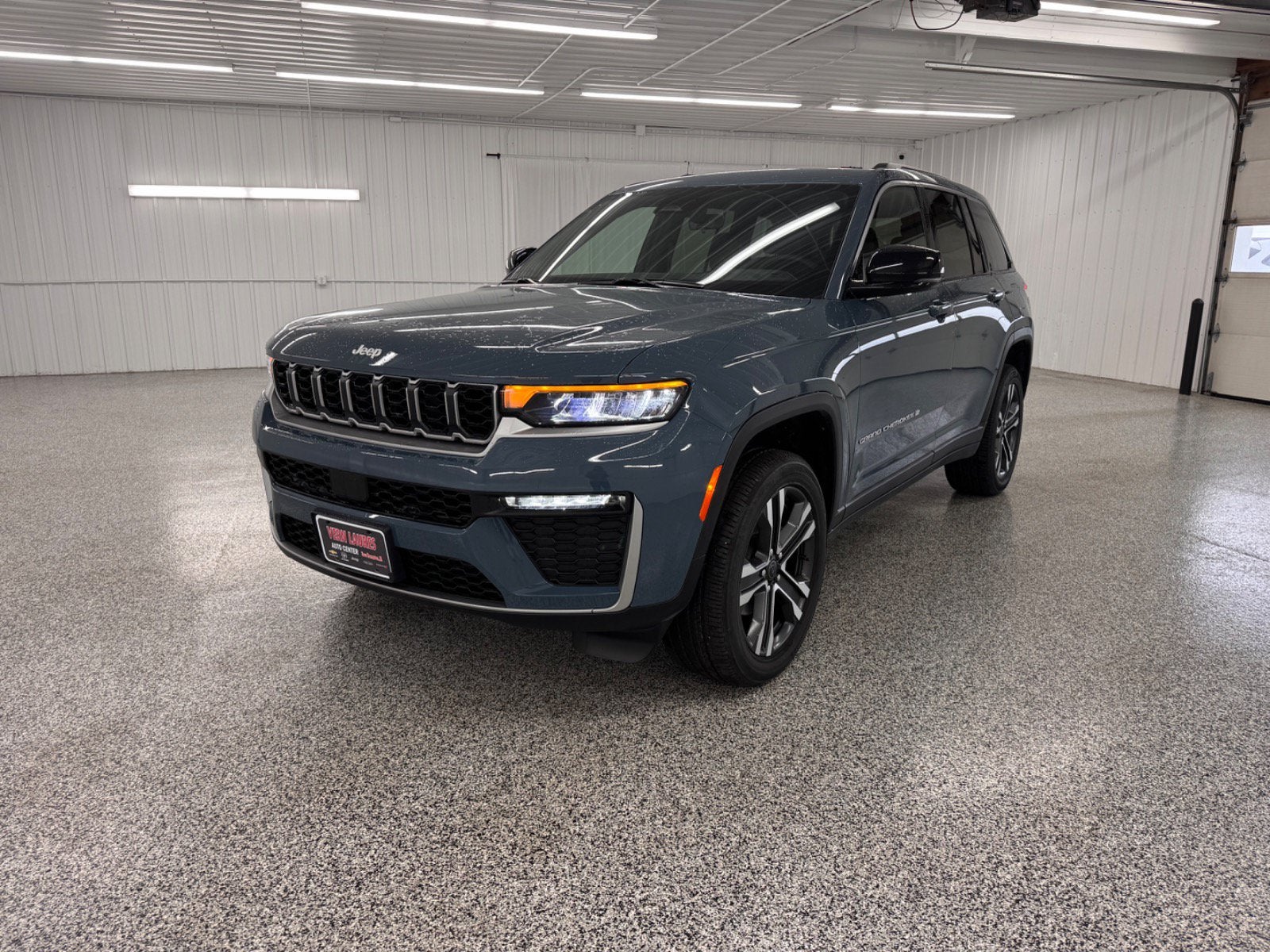2027 Jeep Grand Cherokee Limited