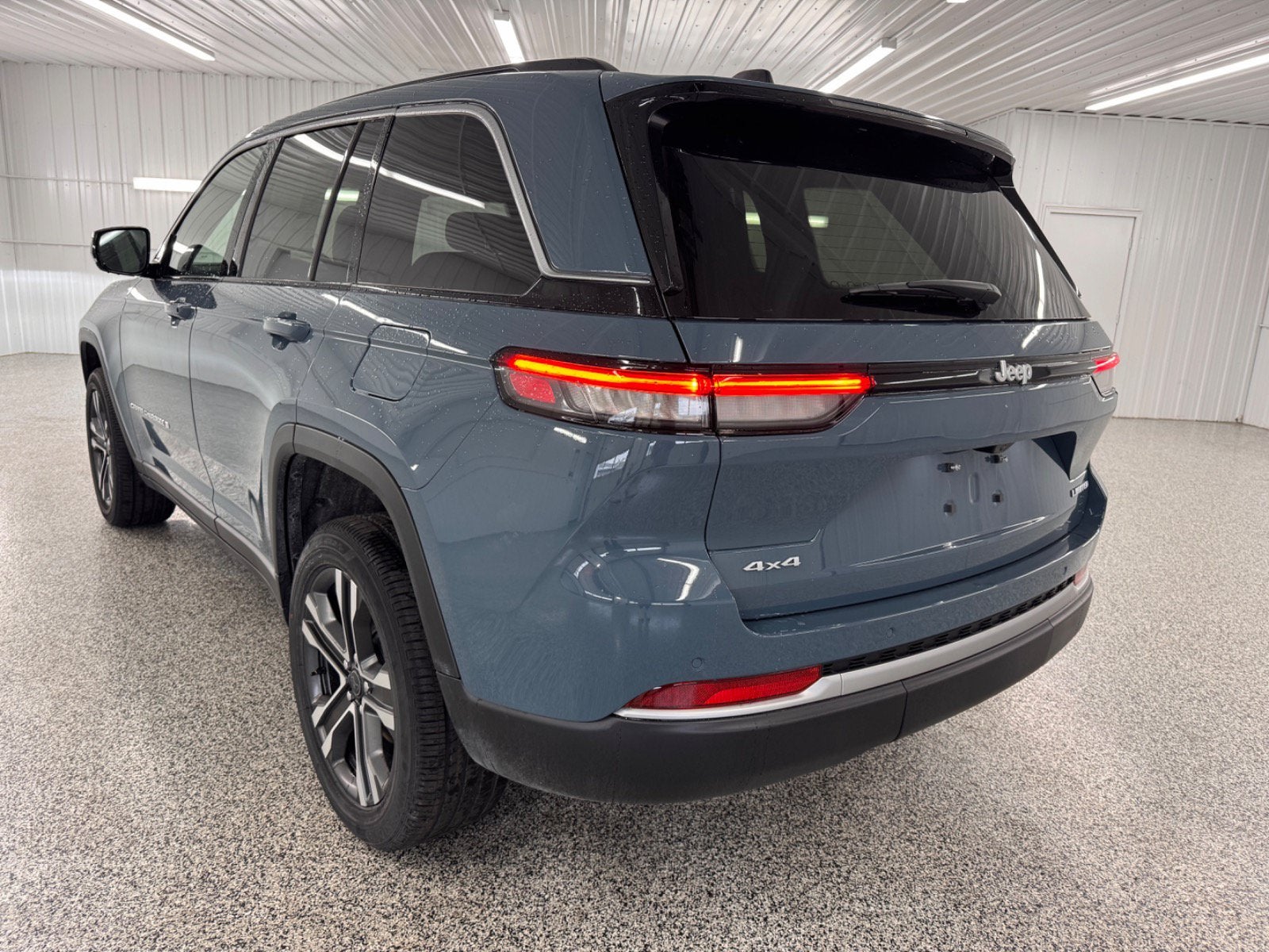 2027 Jeep Grand Cherokee Limited