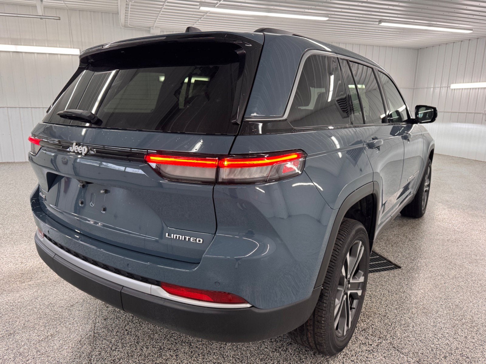 2027 Jeep Grand Cherokee Limited