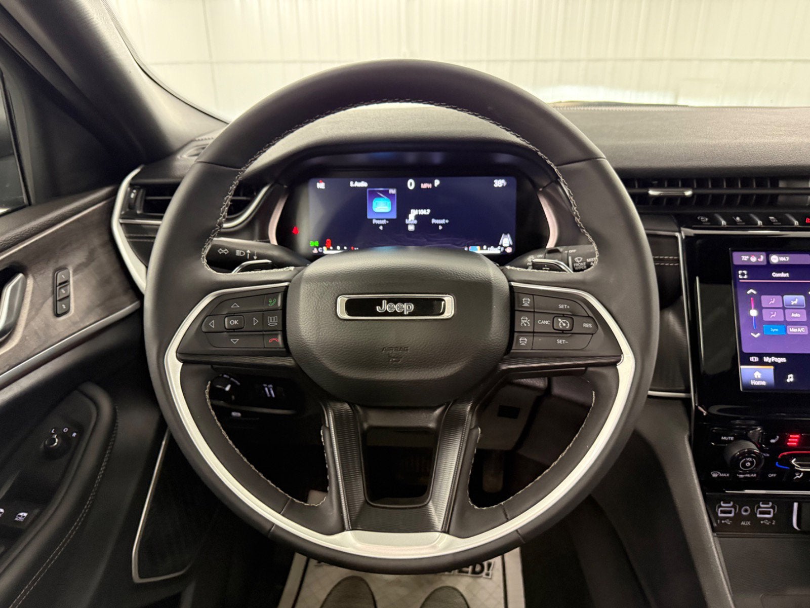 2025 Jeep Grand Cherokee L Laredo X