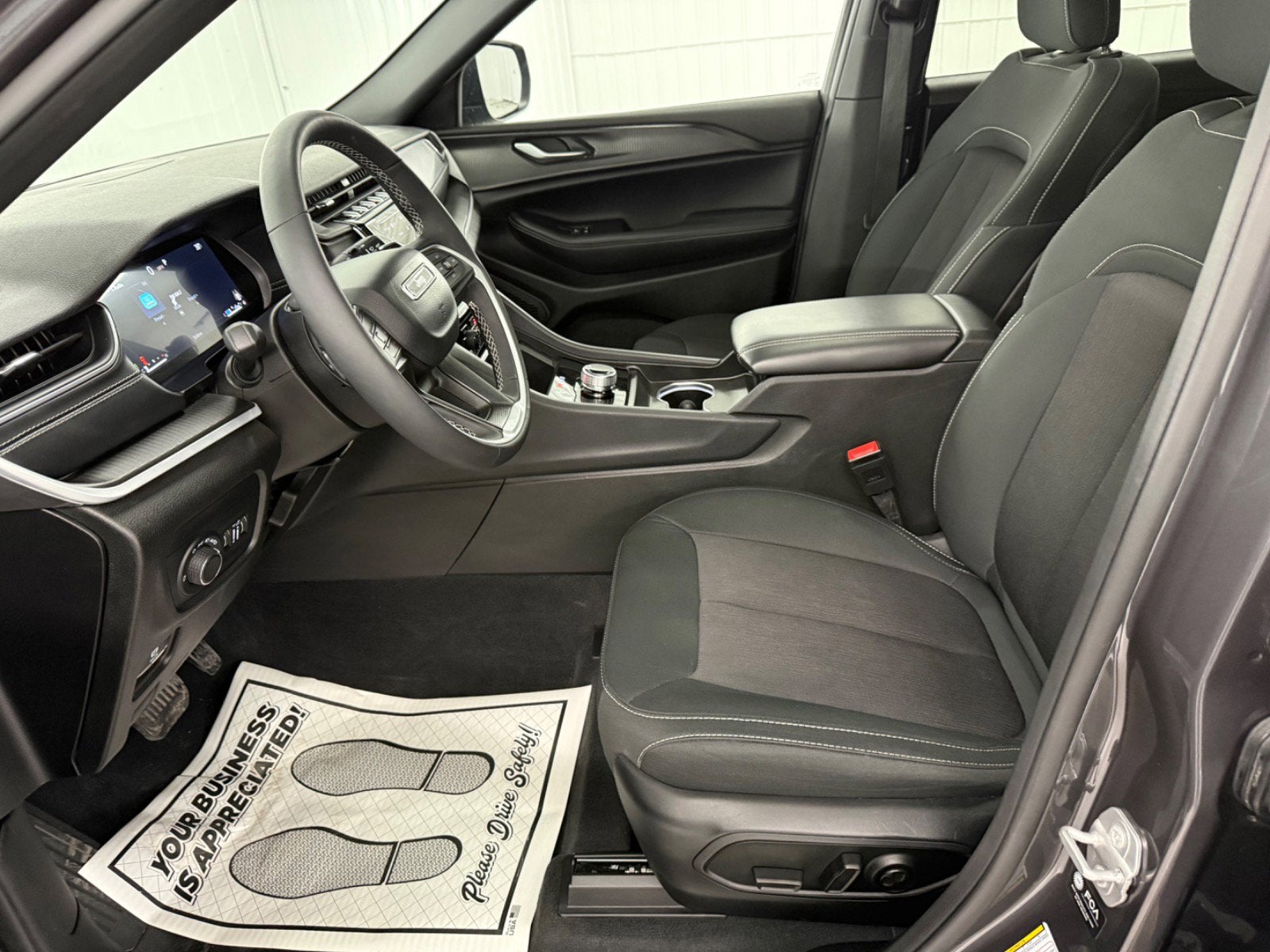 2025 Jeep Grand Cherokee L Laredo X