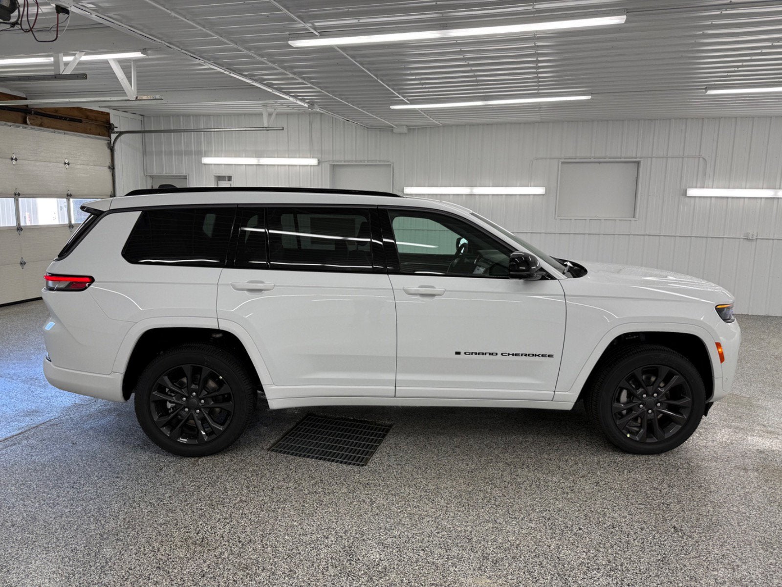 2026 Jeep Grand Cherokee L Limited Reserve