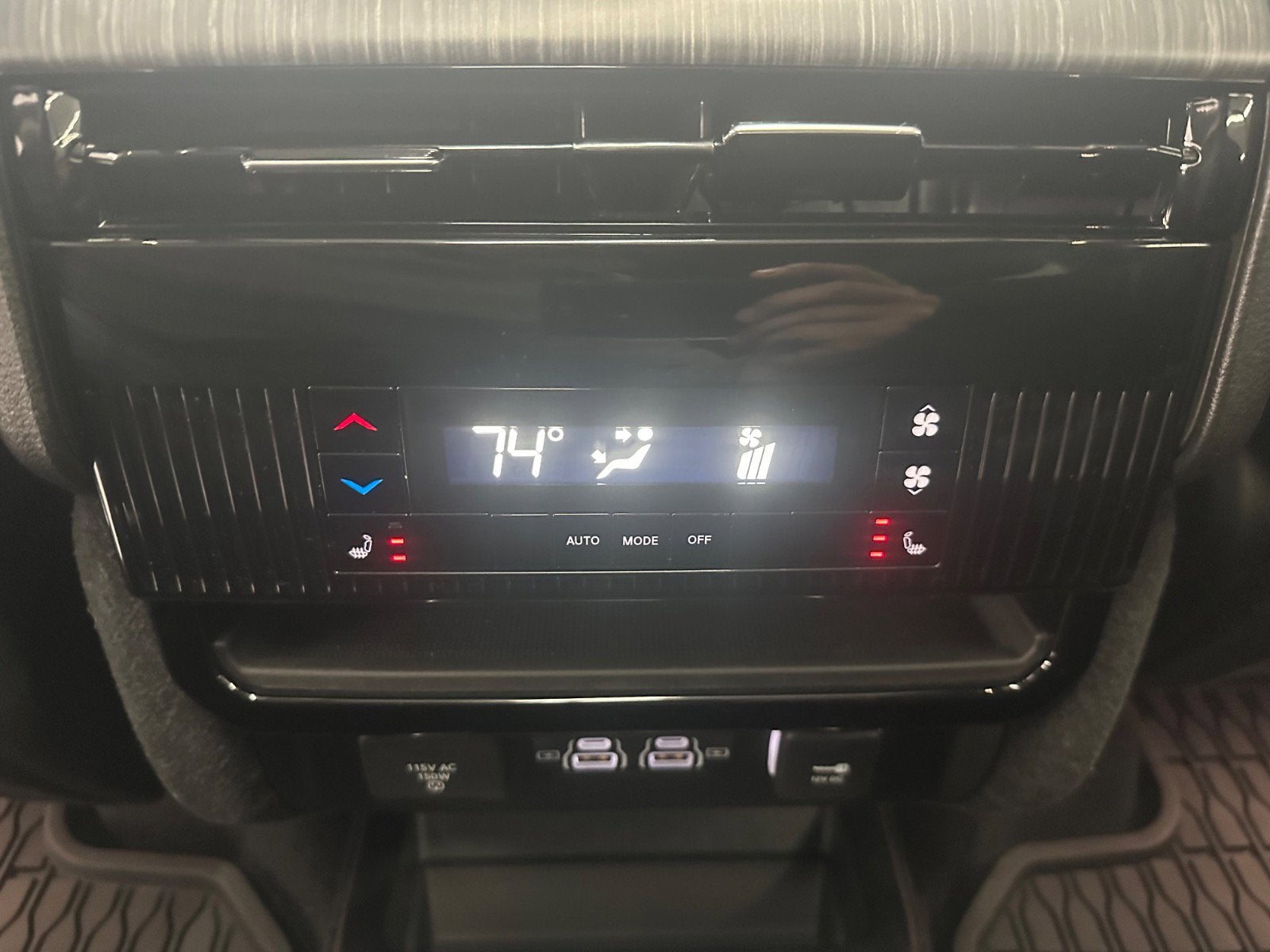 2024 Jeep Wagoneer L Series III