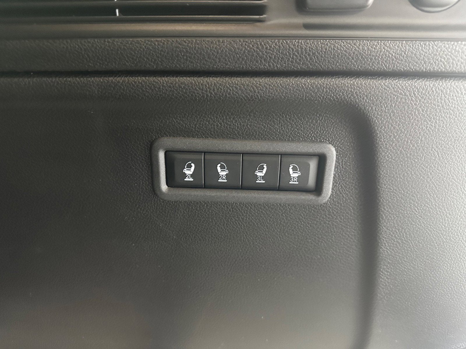 2024 Jeep Wagoneer L Series III