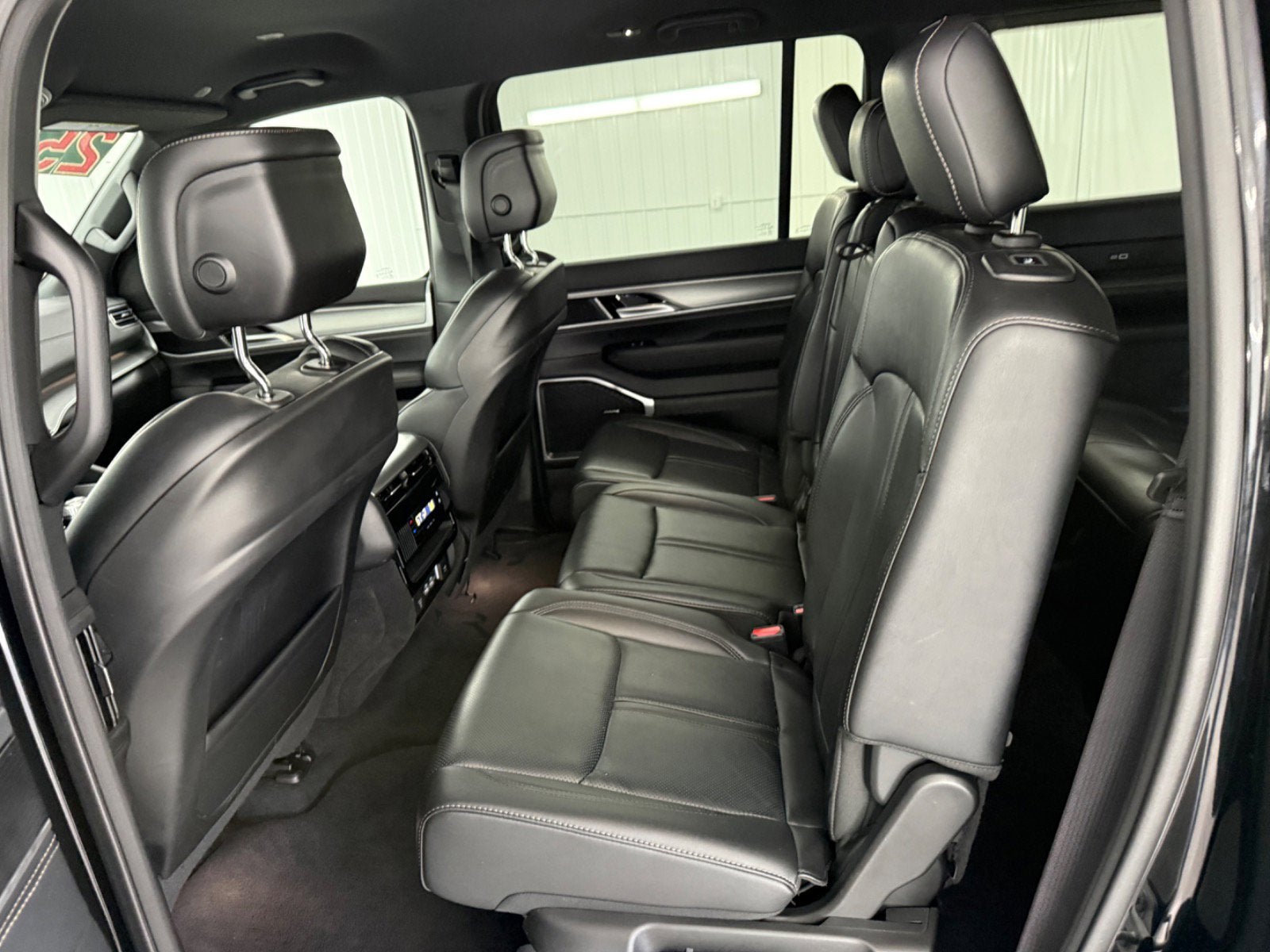 2025 Jeep Wagoneer 4x4