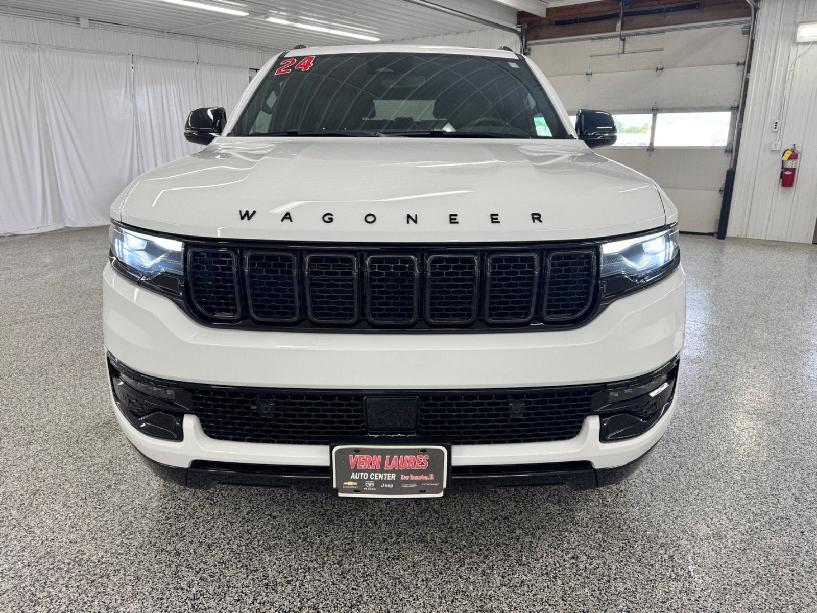 2024 Jeep Wagoneer Series II Carbide