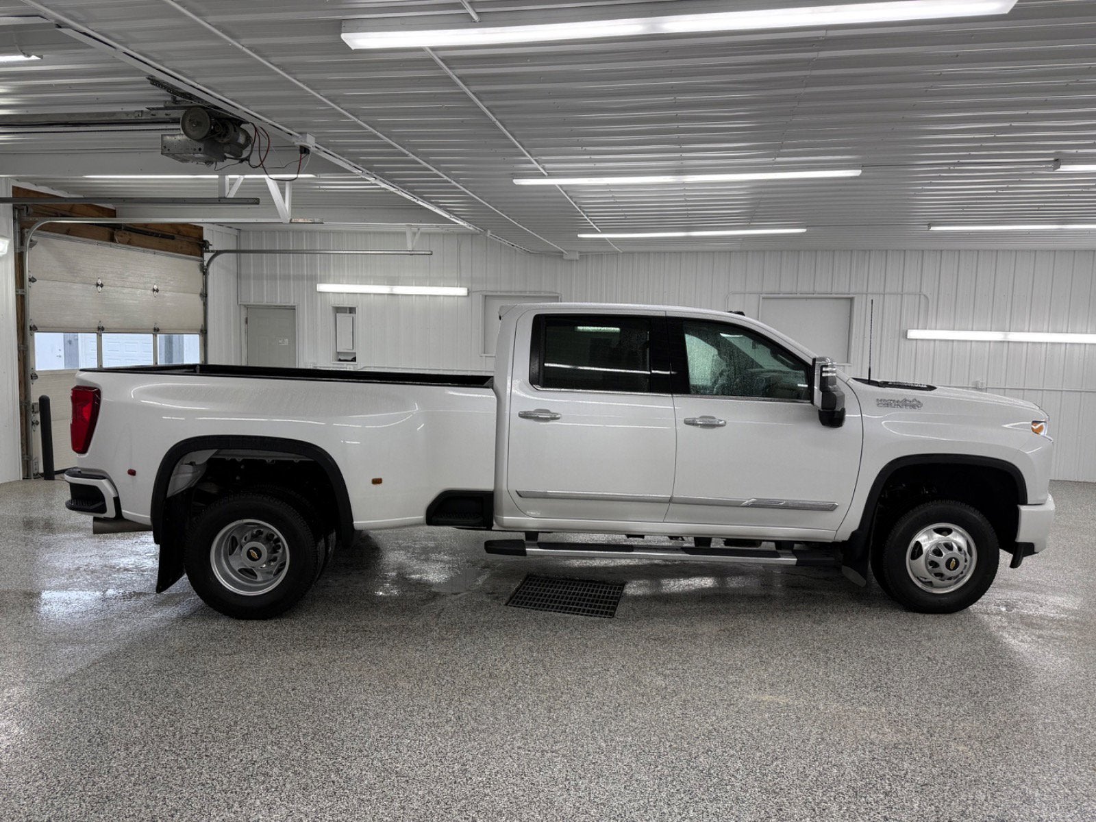 2023 Chevrolet Silverado 3500HD High Country
