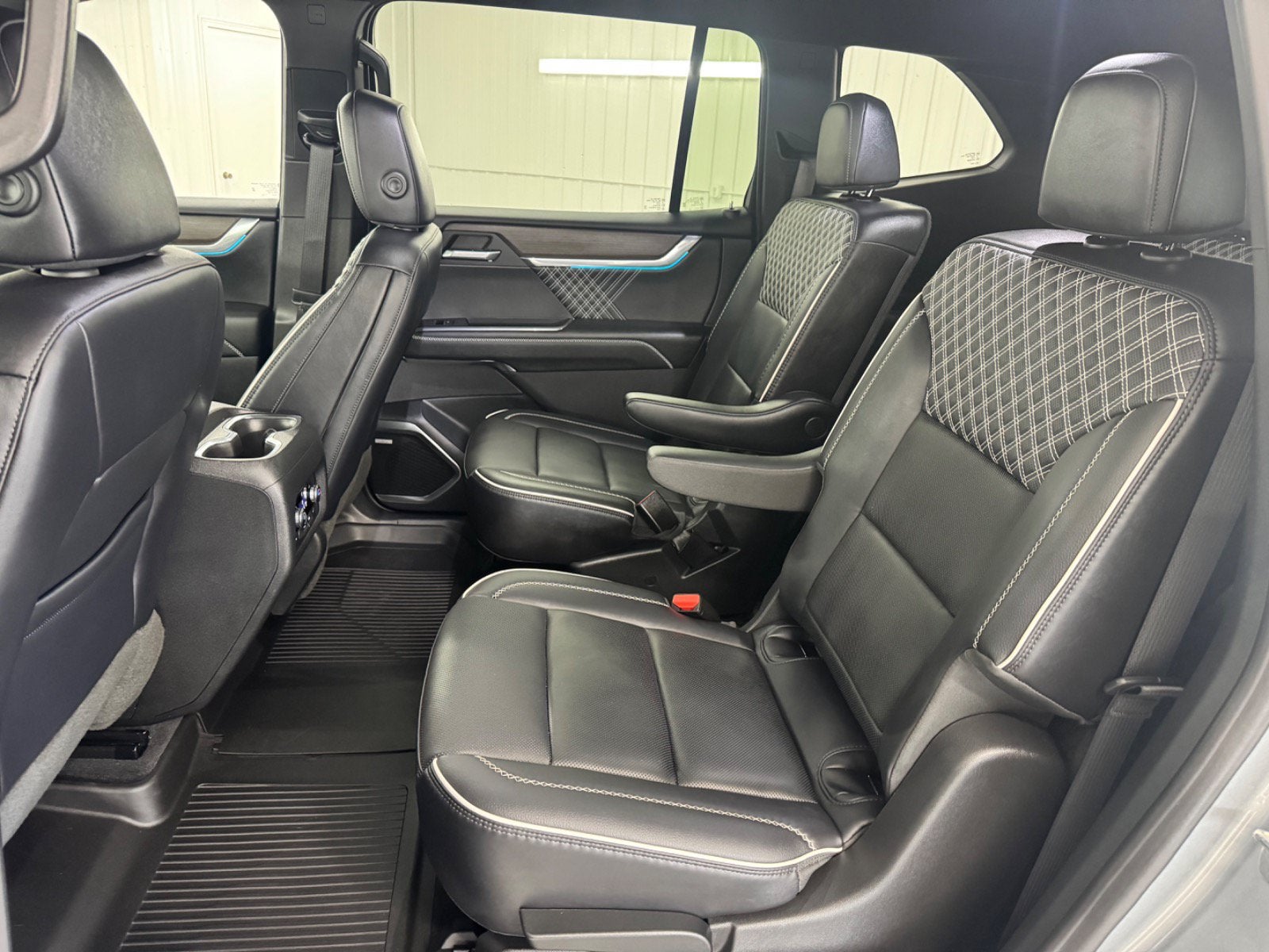 2024 GMC Acadia AWD Denali