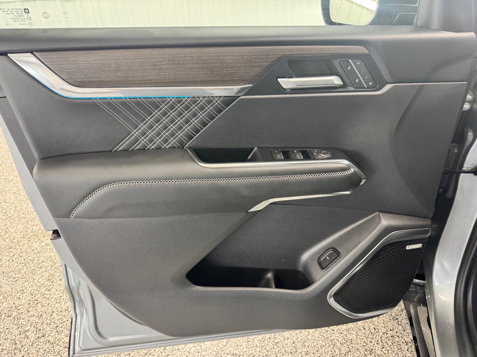 2024 GMC Acadia AWD Denali