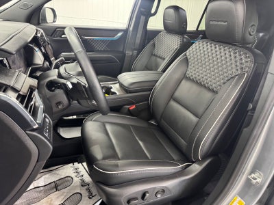 2024 GMC Acadia AWD Denali