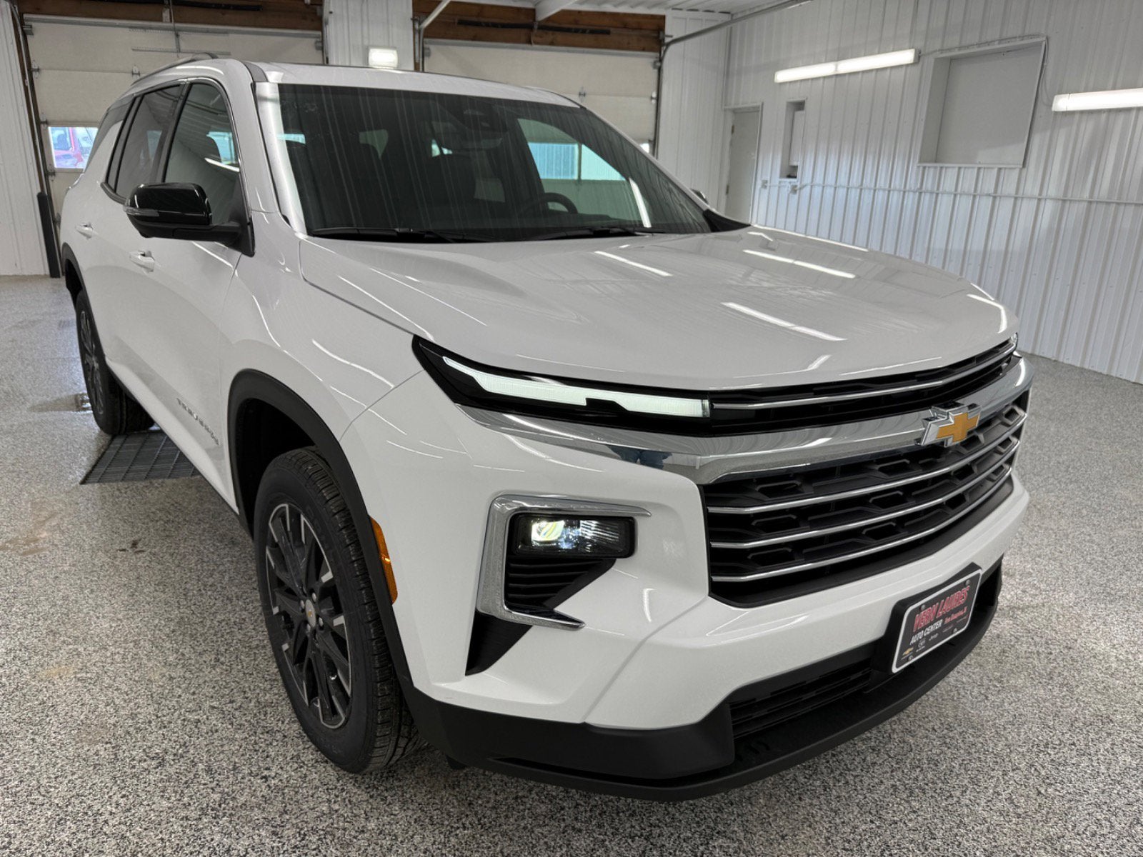 2026 Chevrolet Traverse AWD LT