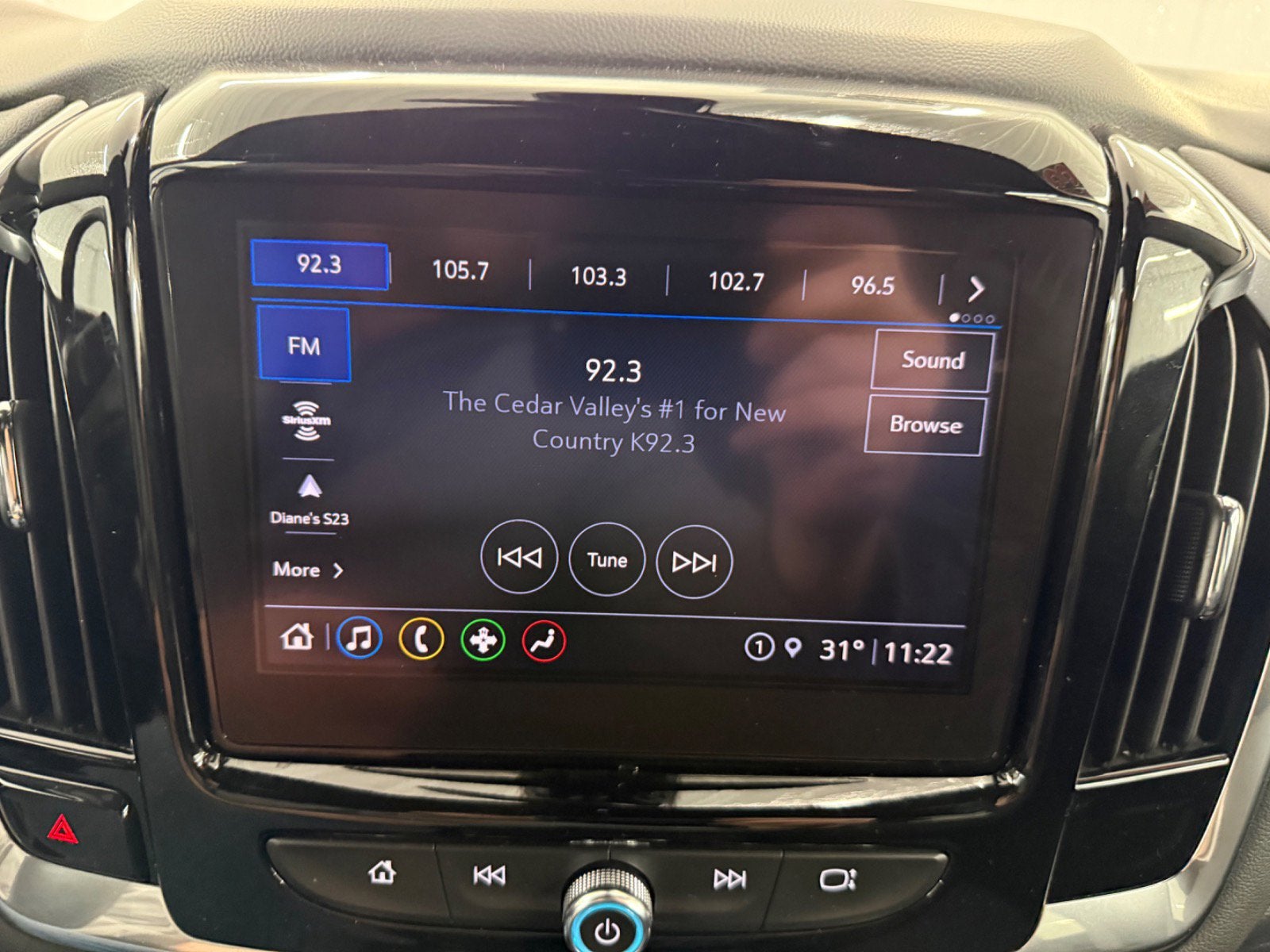 2023 Chevrolet Traverse LT Cloth