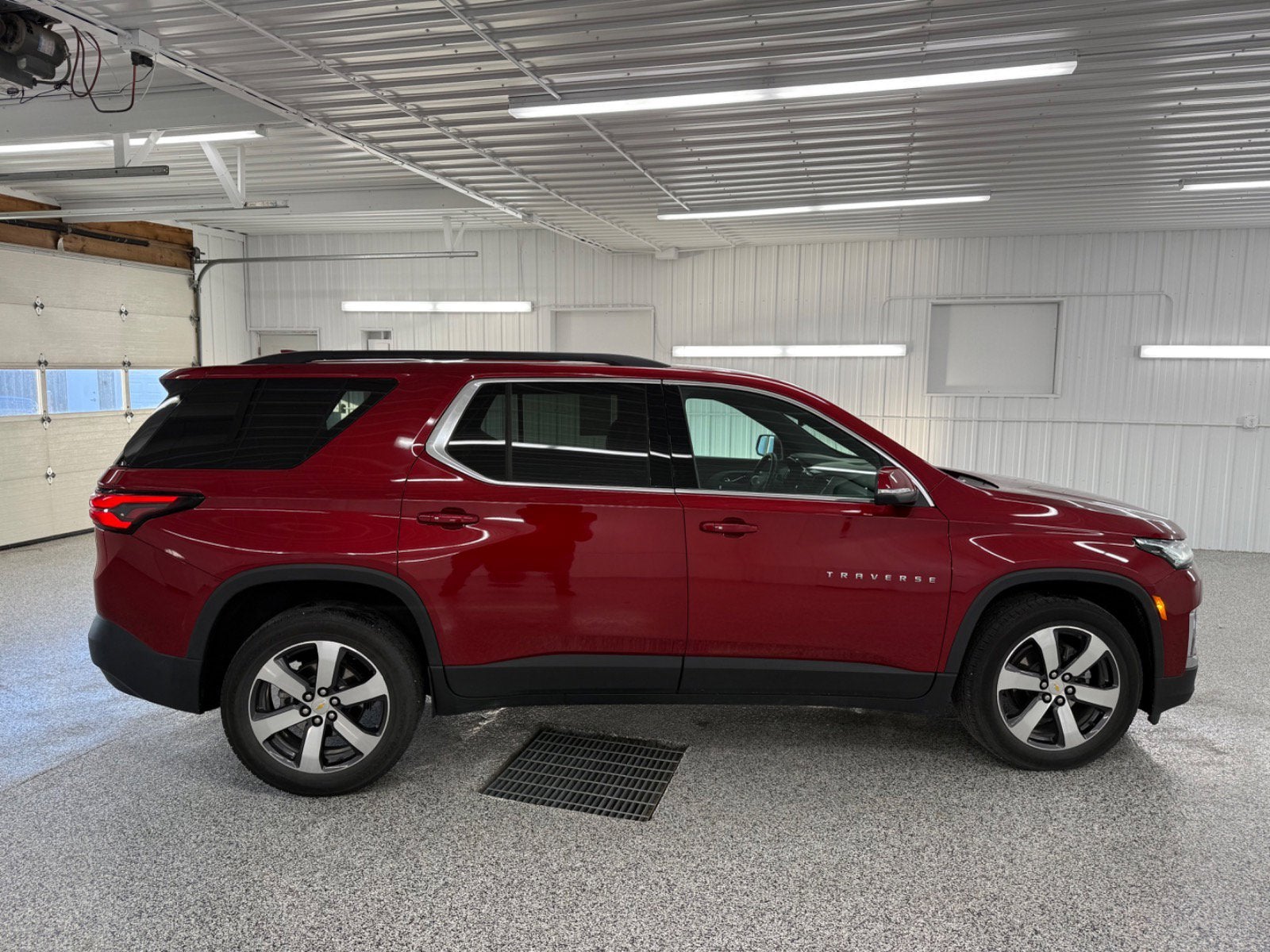 2023 Chevrolet Traverse LT Leather