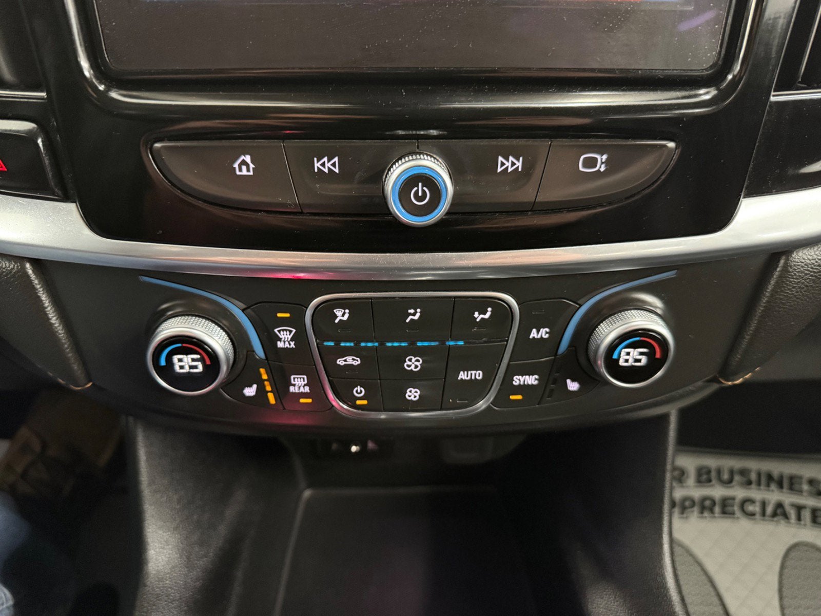 2019 Chevrolet Traverse LT Leather