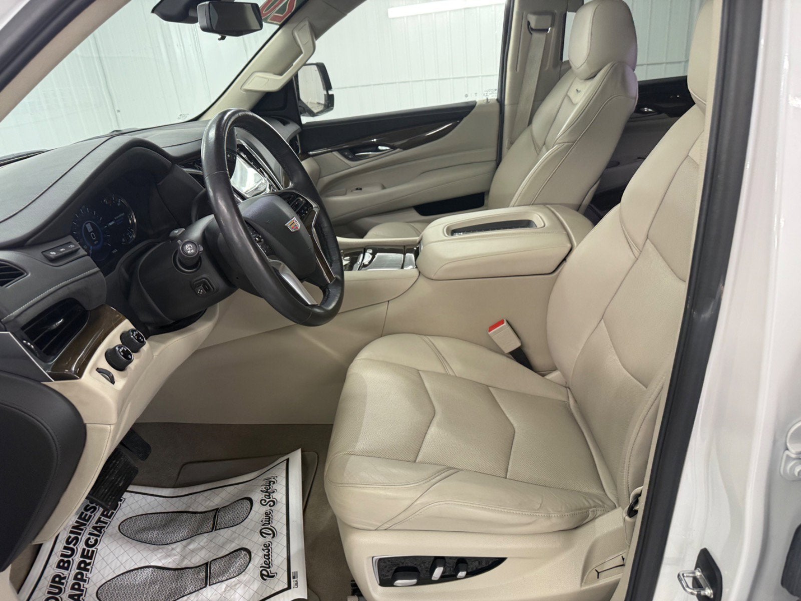 2020 Cadillac Escalade Premium Luxury