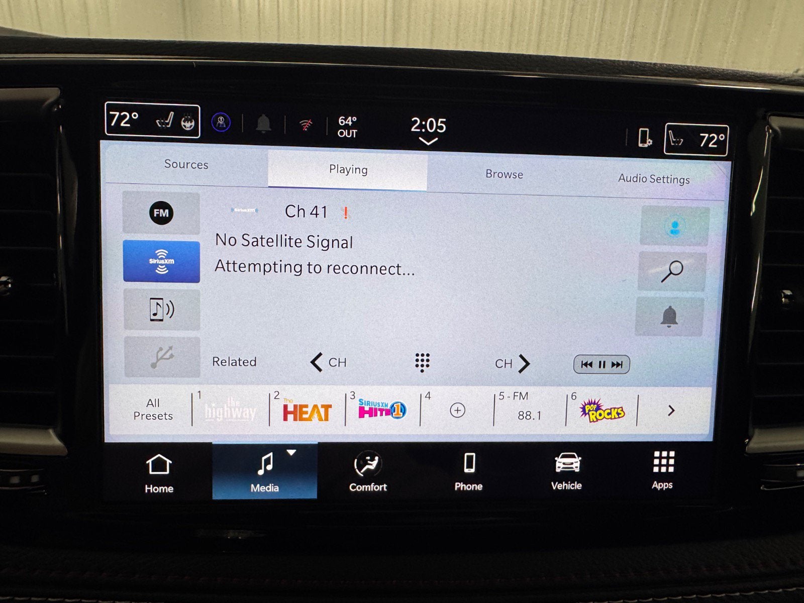 2027 Chrysler Pacifica Select