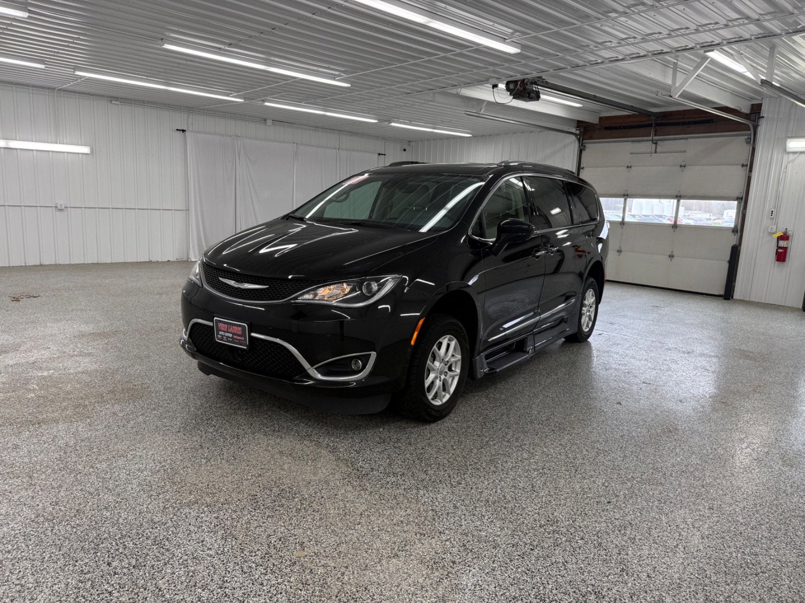 2020 Chrysler Pacifica Touring L