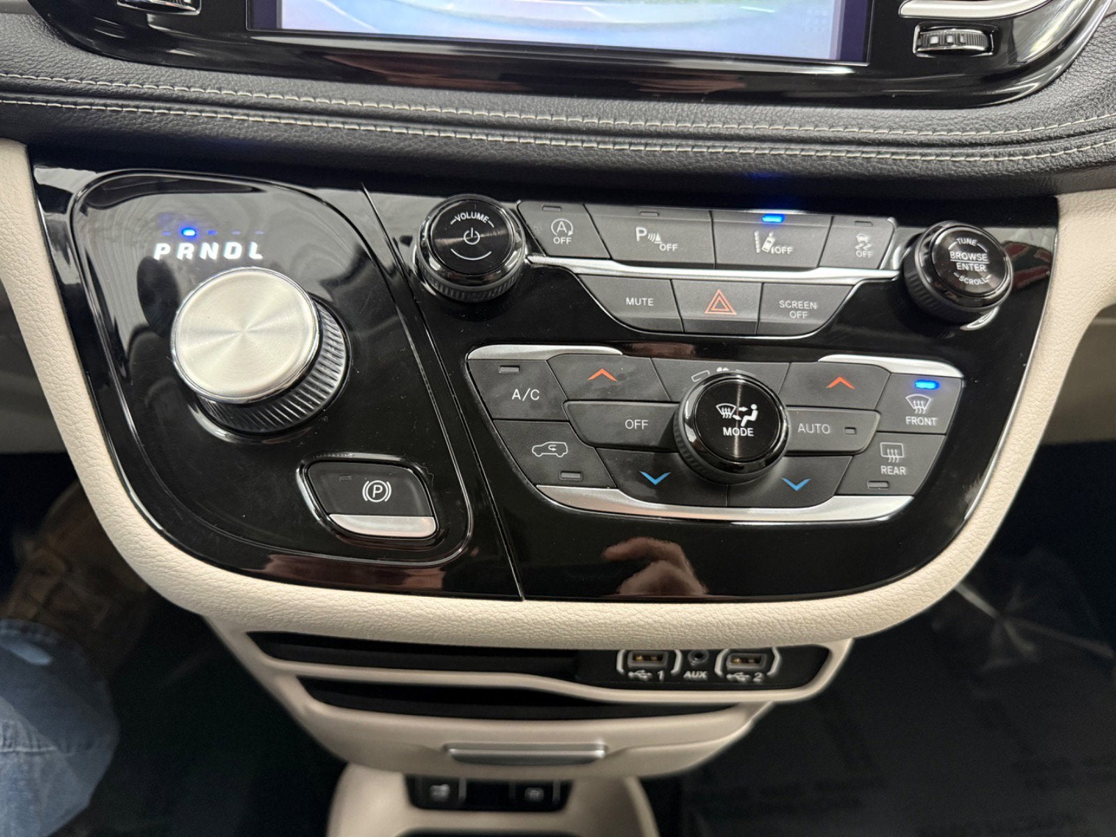 2021 Chrysler Pacifica Touring L