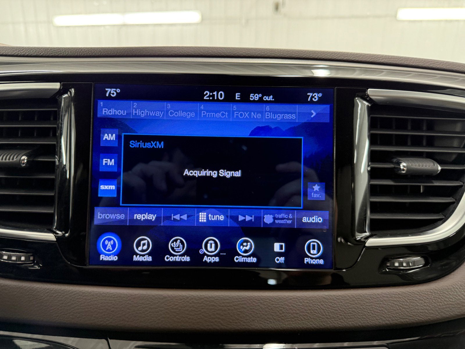 2017 Chrysler Pacifica Touring-L Plus