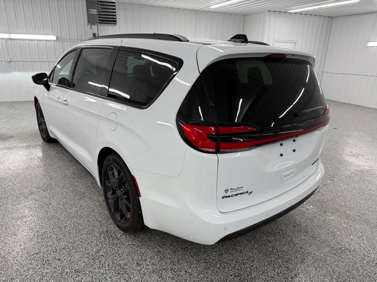 2025 Chrysler Pacifica Limited