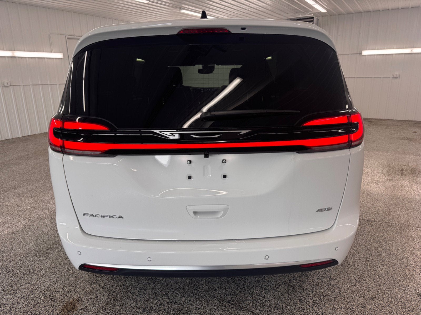 2027 Chrysler Pacifica Select