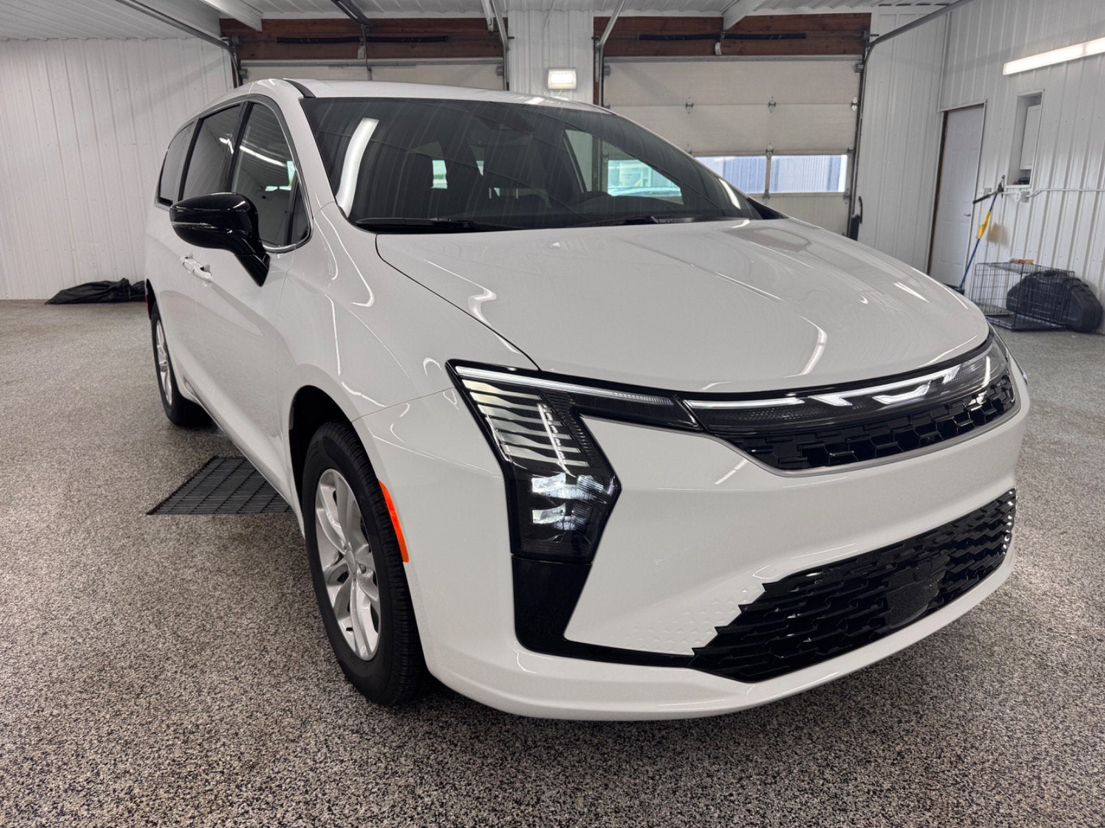 2027 Chrysler Pacifica Select