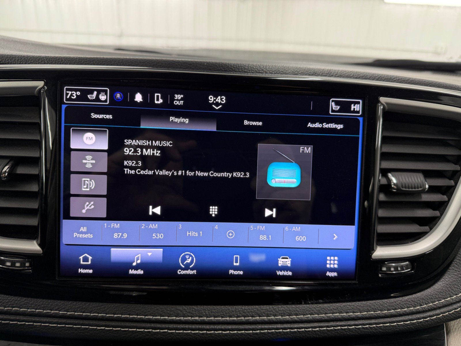 2022 Chrysler Pacifica Touring L