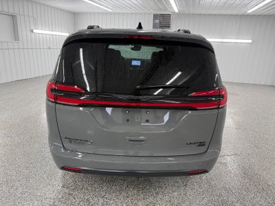 2024 Chrysler Pacifica Limited