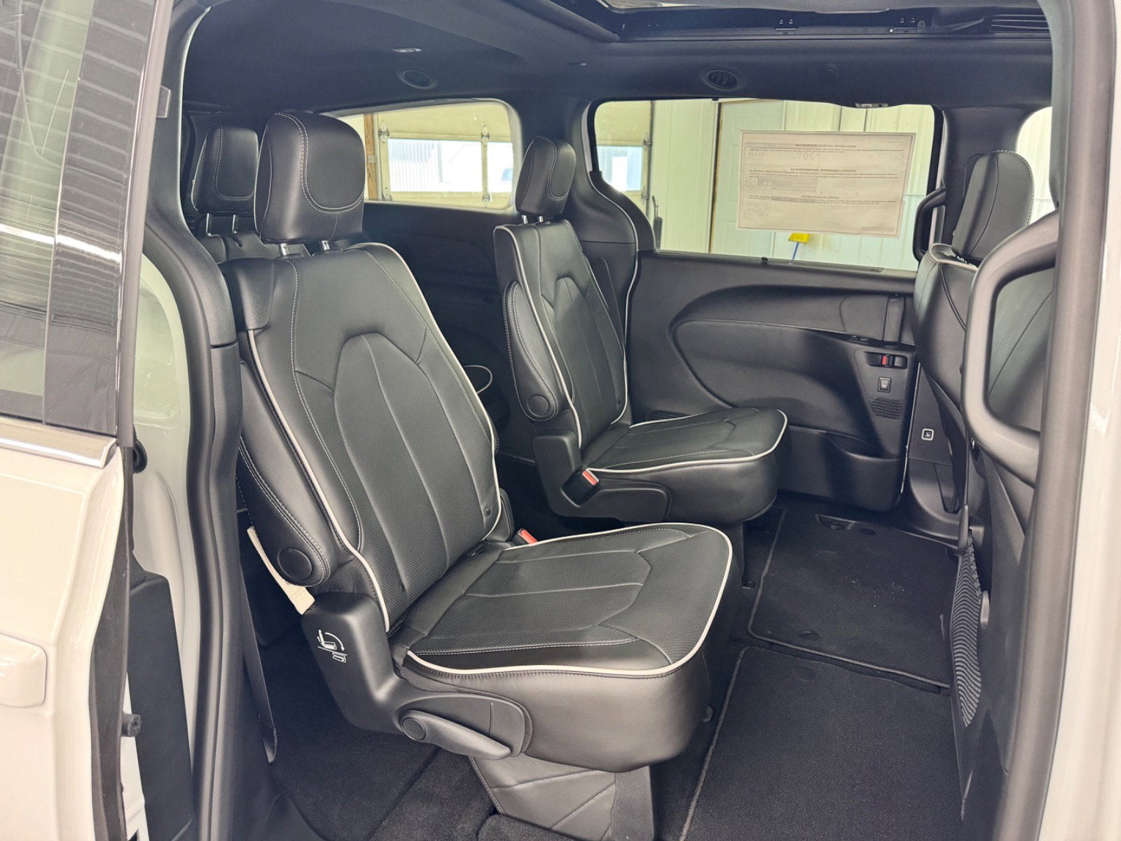 2027 Chrysler Pacifica Limited