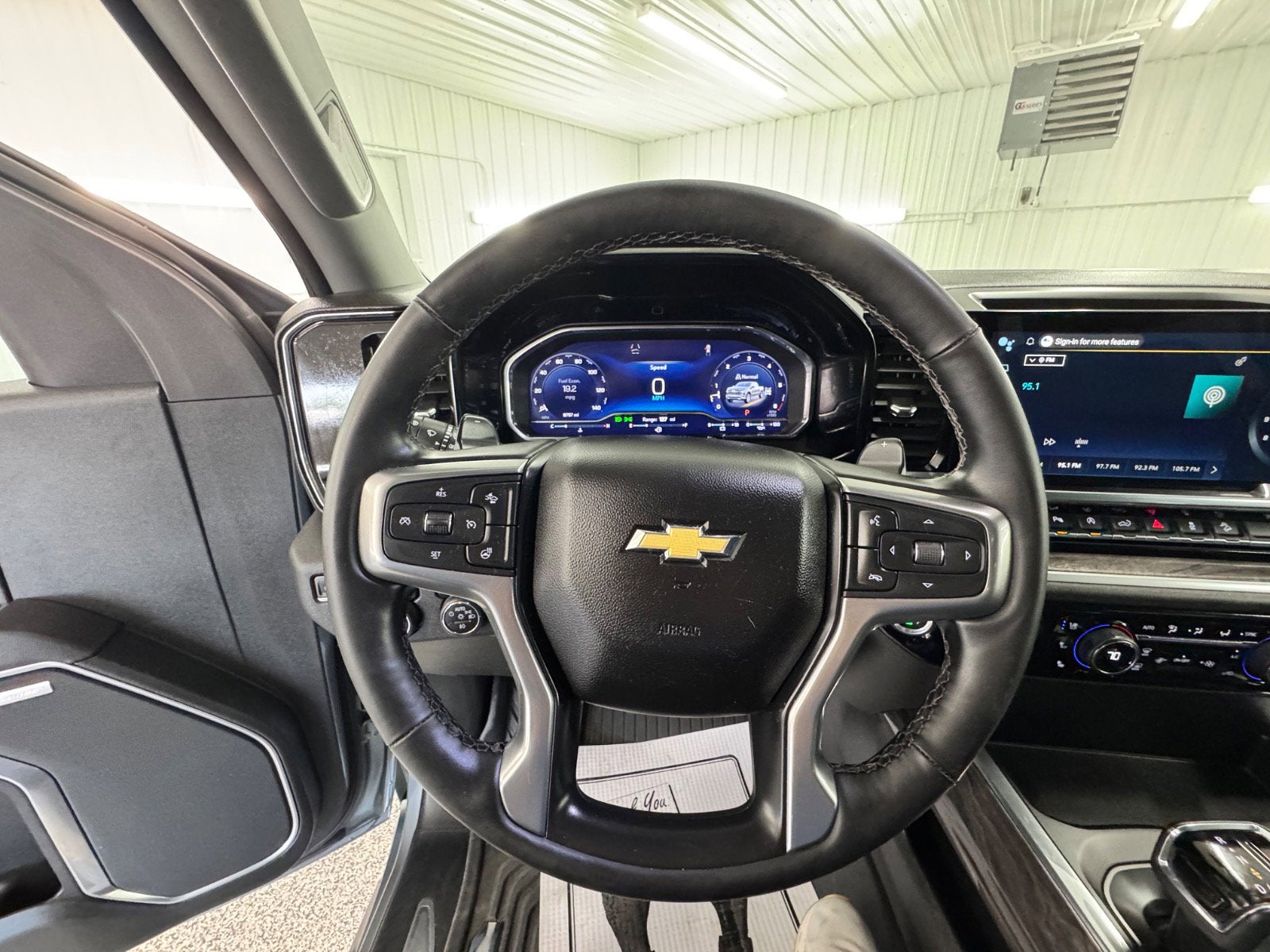 2025 Chevrolet Silverado 1500 LTZ