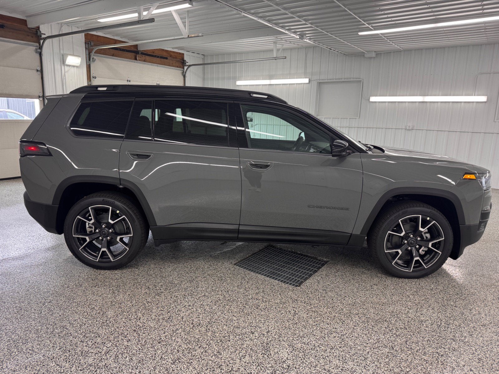 2026 Jeep Cherokee Overland