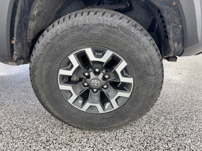 2022 Toyota Tacoma 4WD TRD Off Road