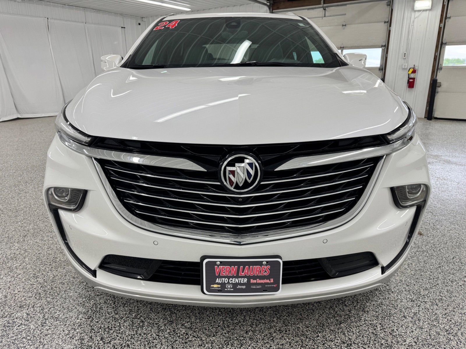 2024 Buick Enclave Essence
