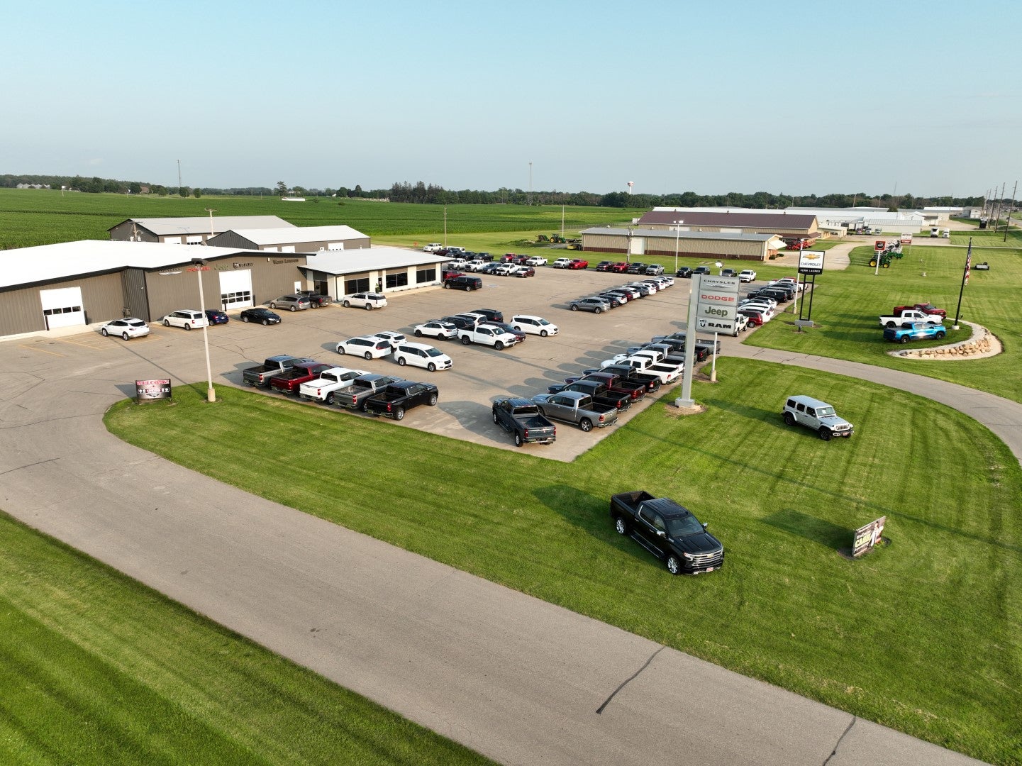 Vern Laures Auto Center dealership