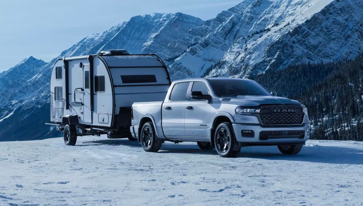 2026 ram 1500 towing a trailer in the winter